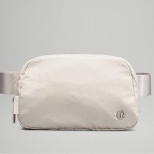 NWT white everywhere belt bag